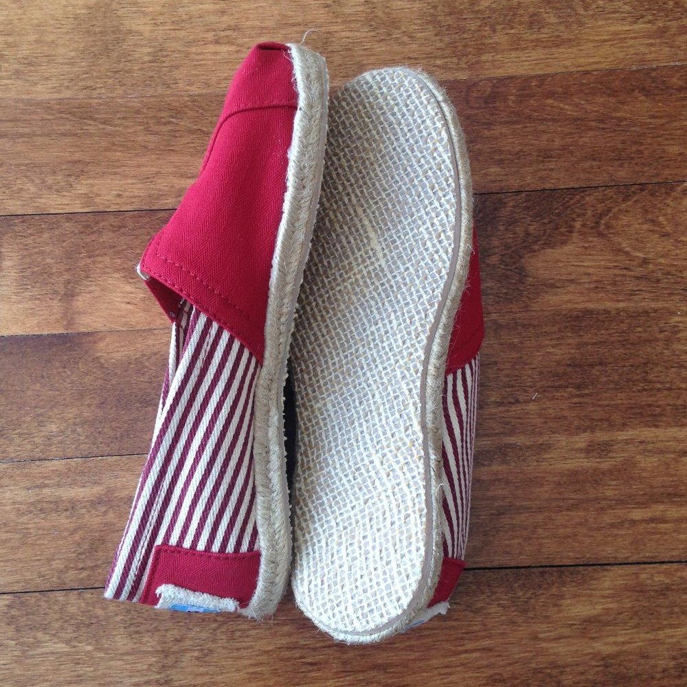 NWOT Toms - Classic Red University Espadrilles